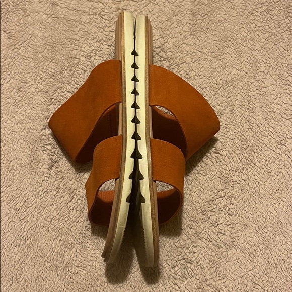 Sorel orange suede double strap slip-on sandals  7.5 - Picture 4 of 6